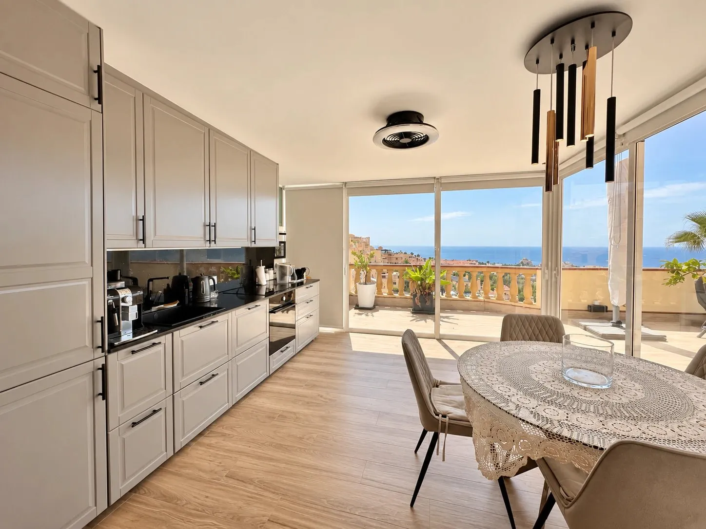Apartamento de lujo con una gran terraza y vistas al mar - Costa Adeje – 4