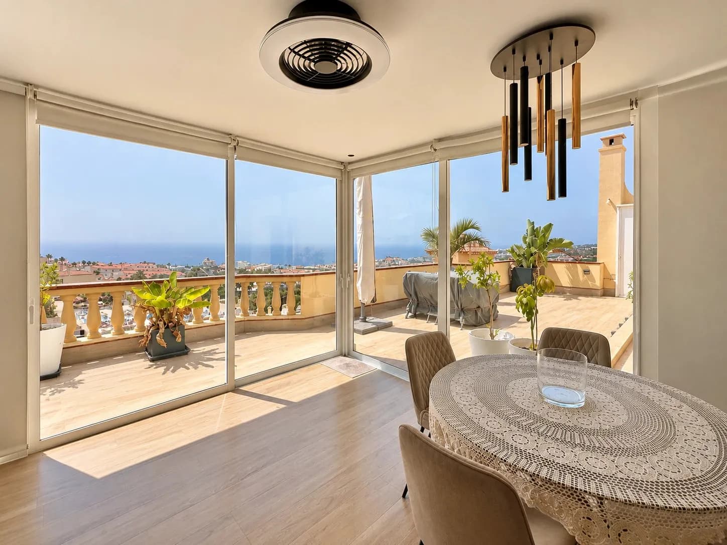 Apartamento de lujo con una gran terraza y vistas al mar - Costa Adeje – 3