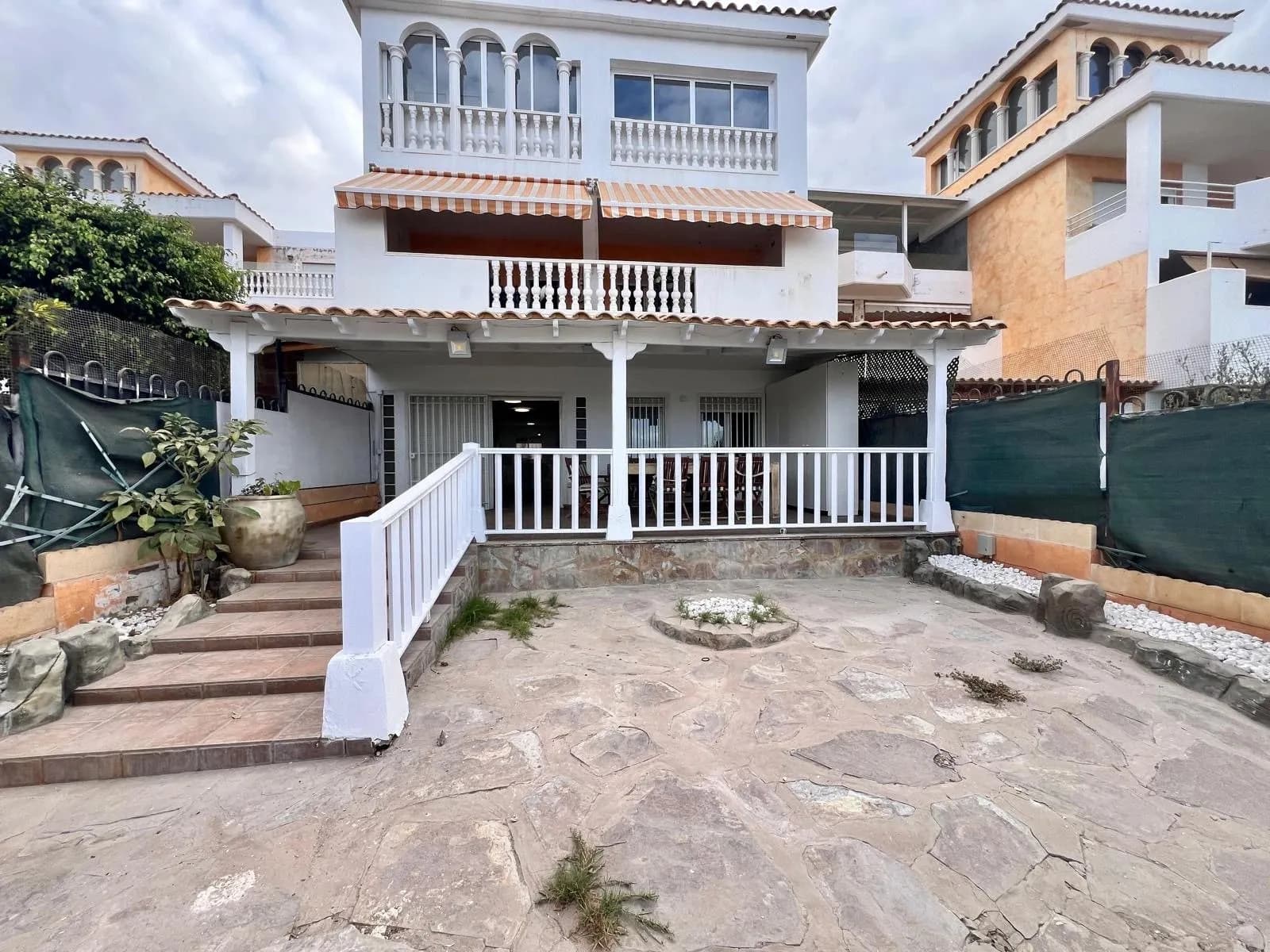 Vista Hermosa Apartment – ​​Los Cristianos – large private terrace – 1