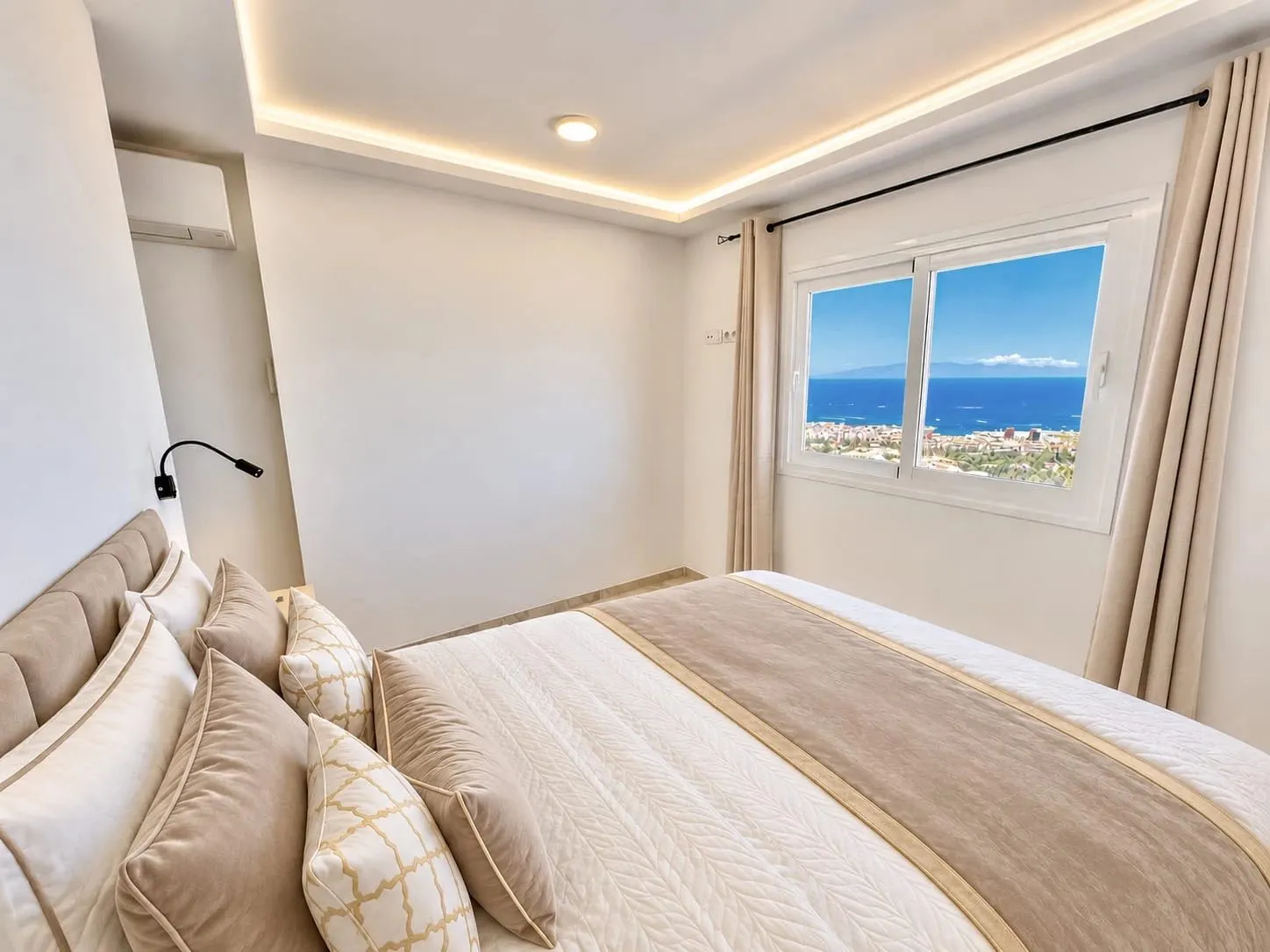 Villa in San Eugenio Alto — panoramic view of the ocean and mountains – 8