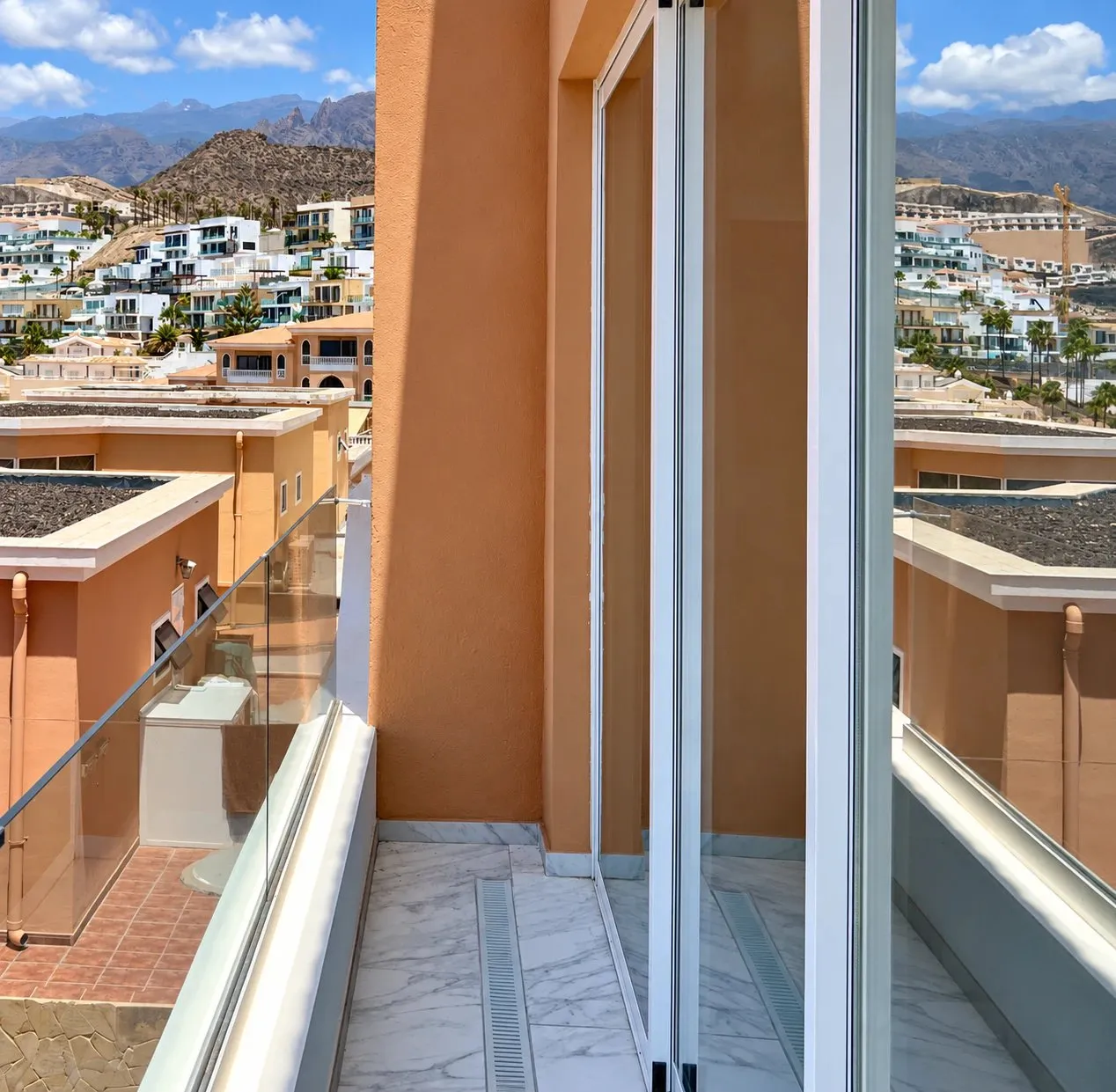 Villa in San Eugenio Alto — panoramic view of the ocean and mountains – 4