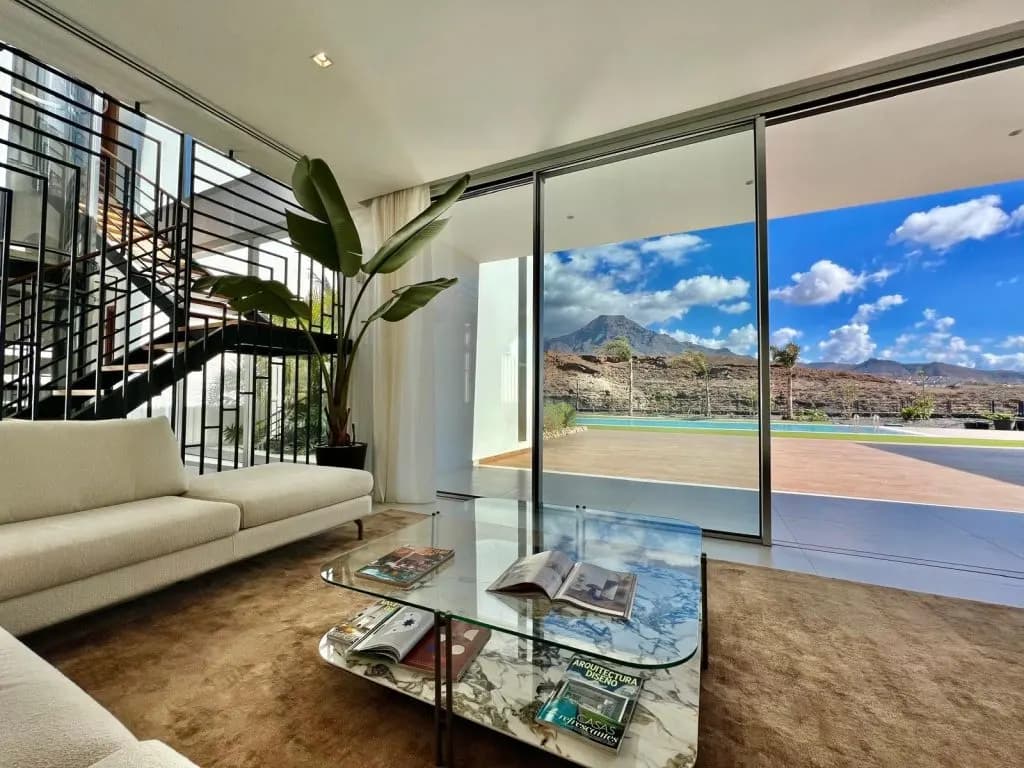 Comprar un apartamento para alquiler vacacional en Tenerife: ¿merece la pena en 2026?